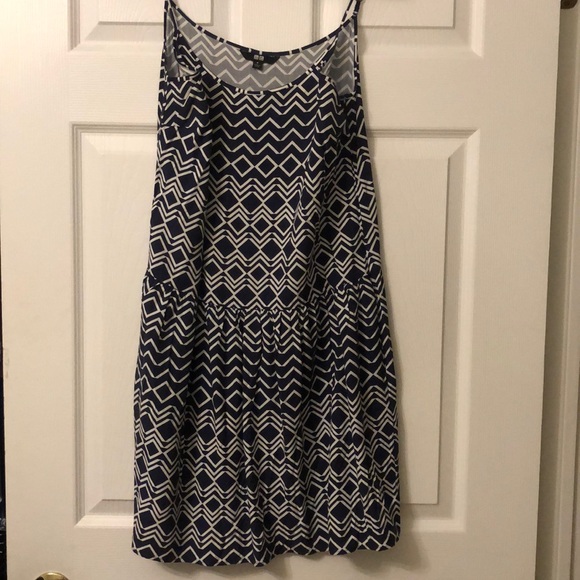 Uniqlo summer dress - Picture 1 of 2